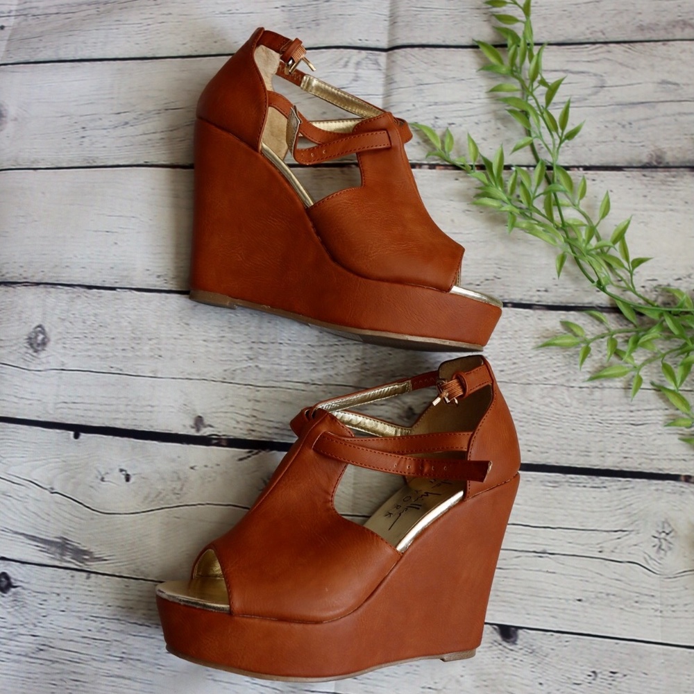 Nicole Miller New York Hyacinth Wedge Sandals